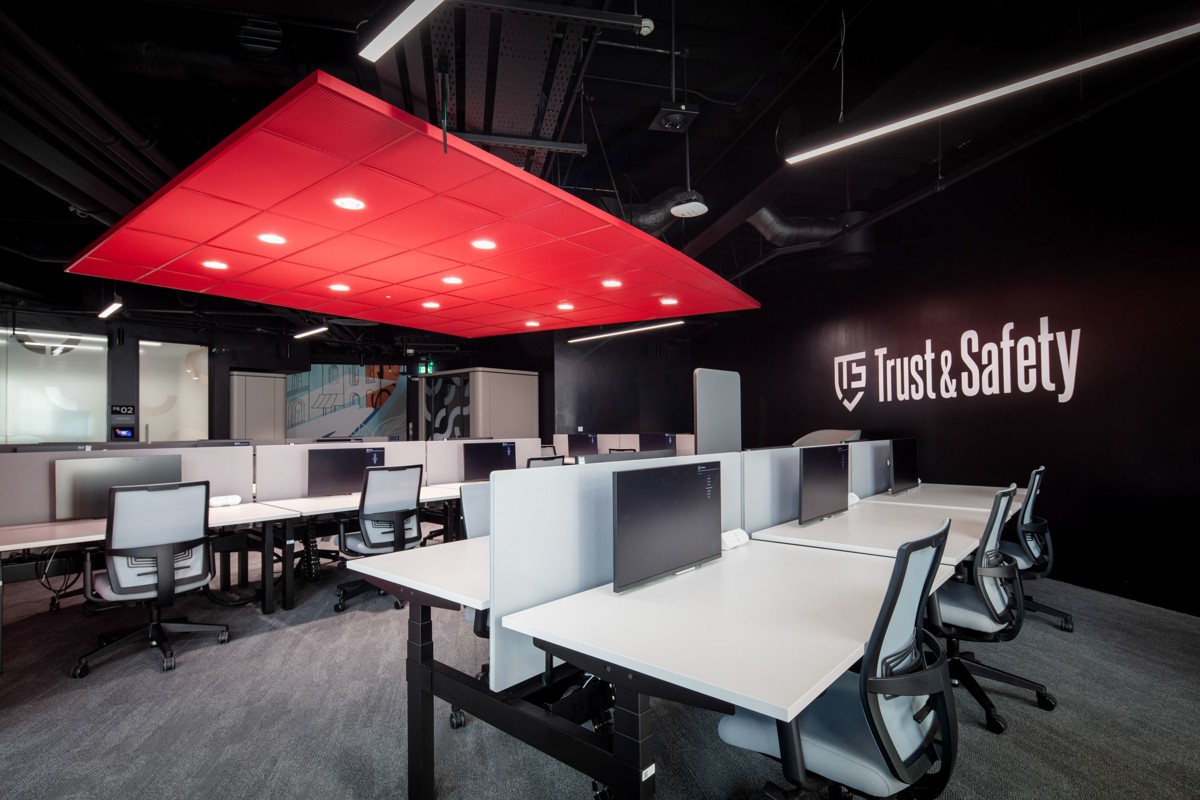 Tiktok Com SAS130 Mesh DML55 Med (10)