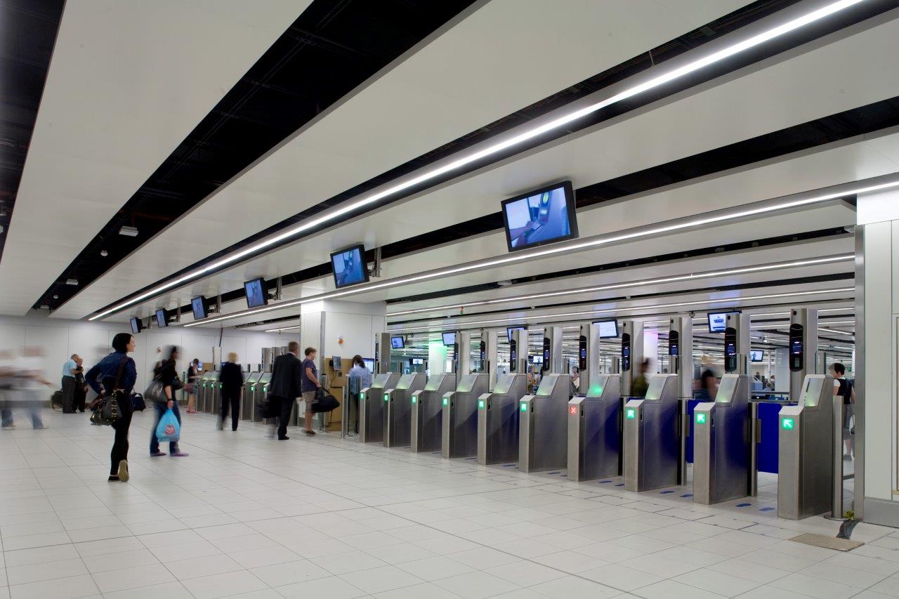 Gatw-Sml-600-tra (7).jpg