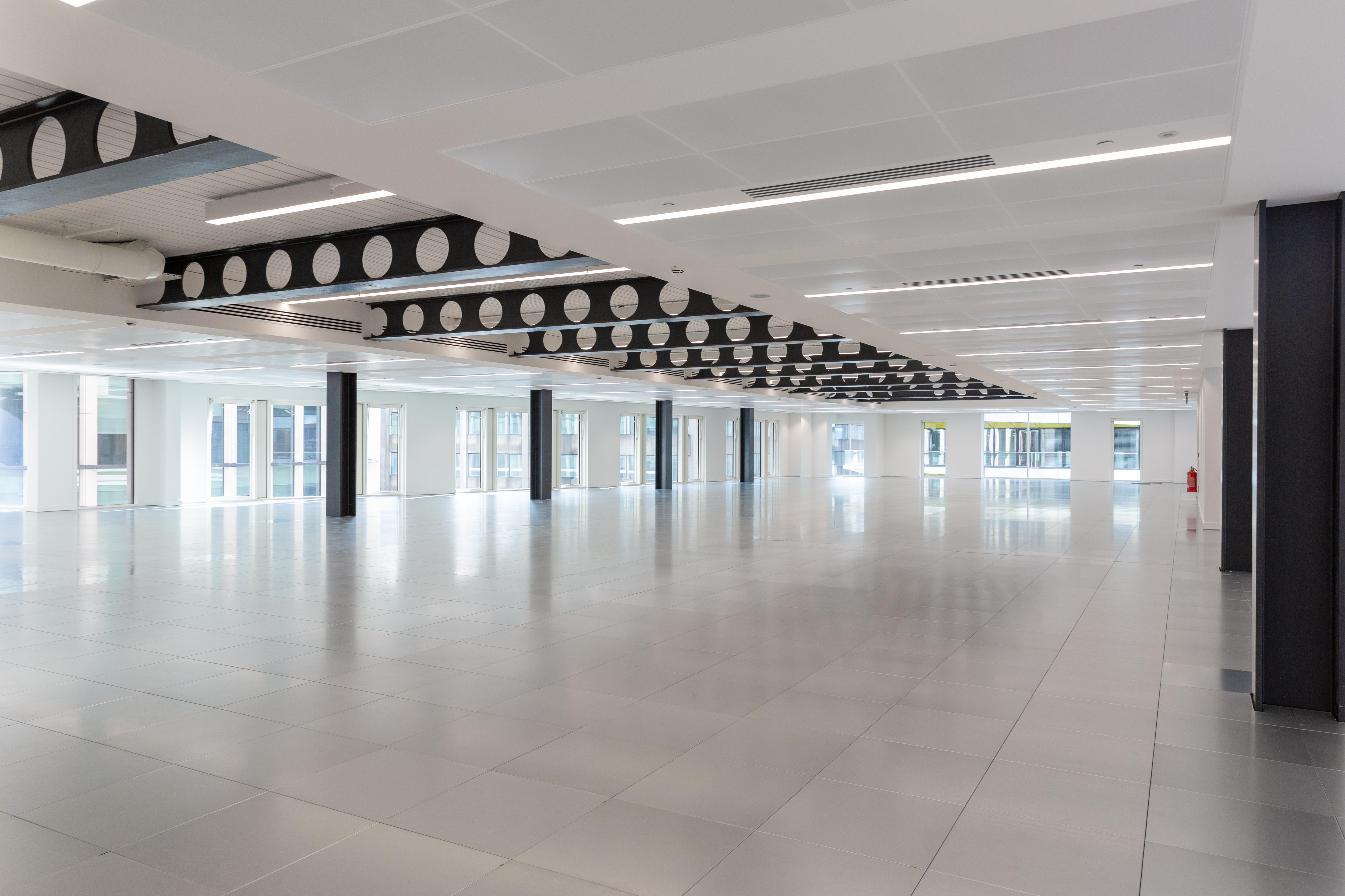 12 Arthur Sml 330I Com (1)